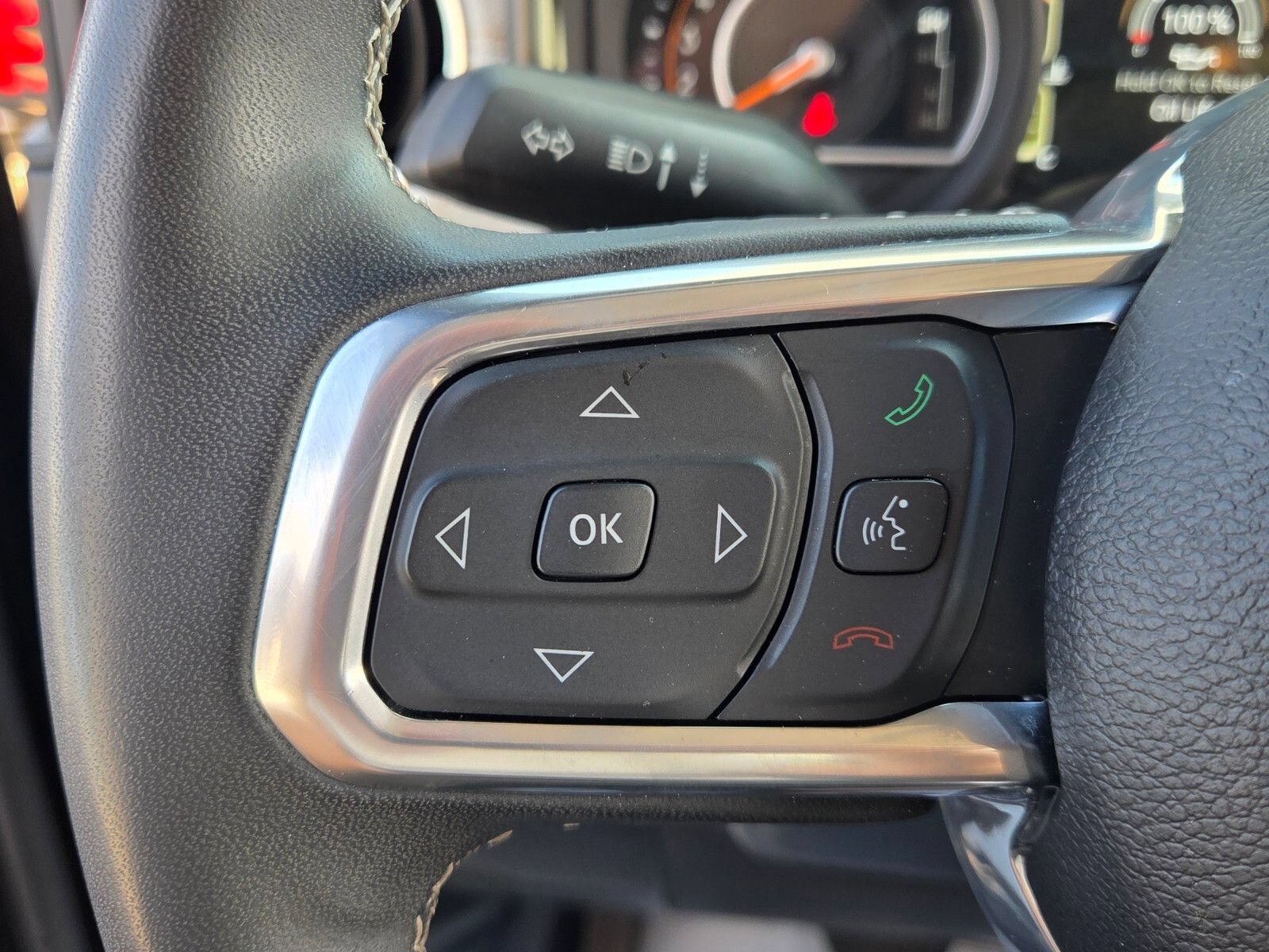 Used 2025 Jeep Wrangler Unlimited Sahara AWD/4WD image 27
