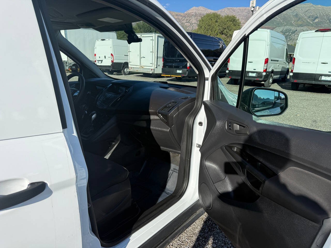 Used 2015 Ford Transit Connect XL FWD image 19