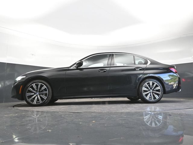 Used 2025 BMW 330i xDrive Sedan w/ Convenience Package AWD/4WD image 31