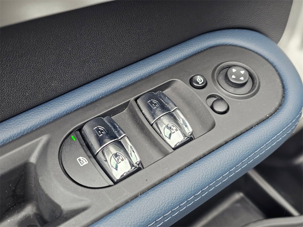 Used 2022 MINI Cooper Countryman S w/ Premium Package image 22