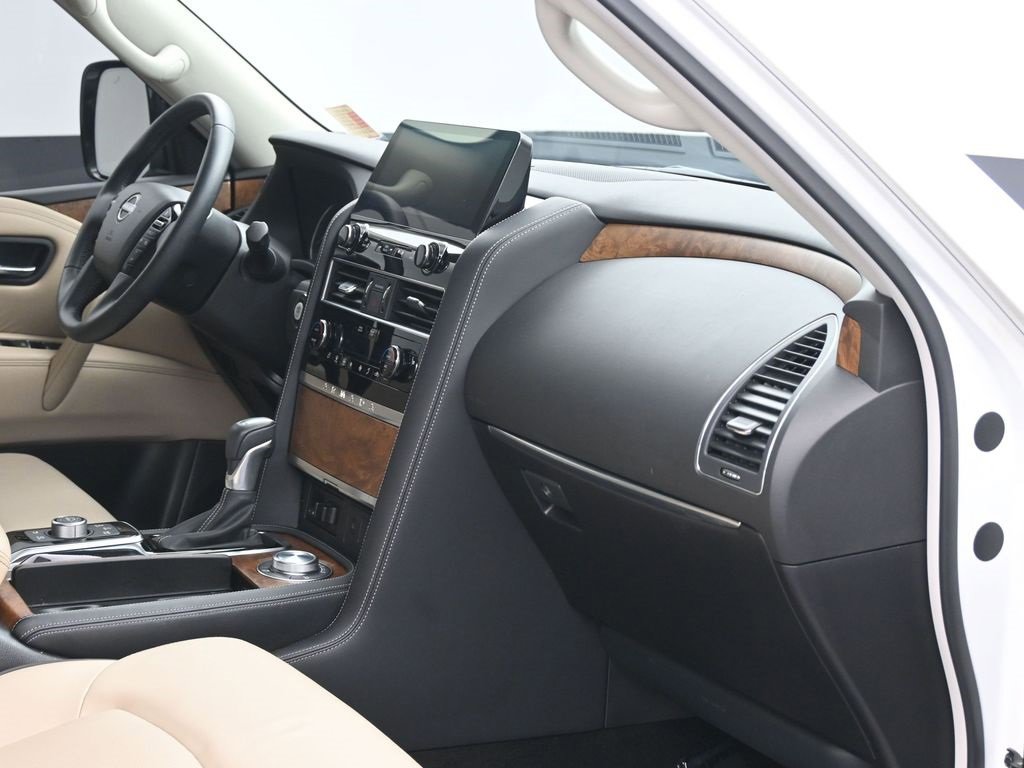 Used 2024 Nissan Armada SL w/ Cargo Package image 6
