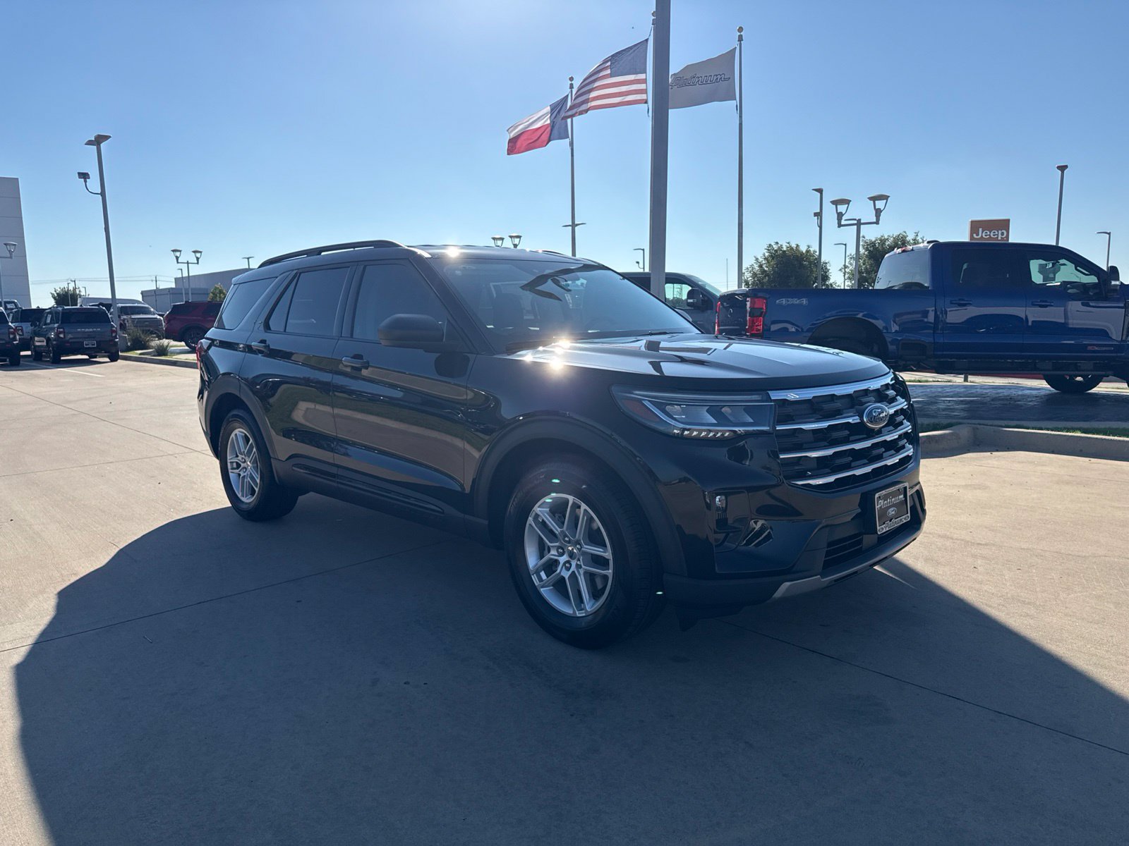New 2026 Ford Explorer Active w/ Active Comfort Package RWD image 8