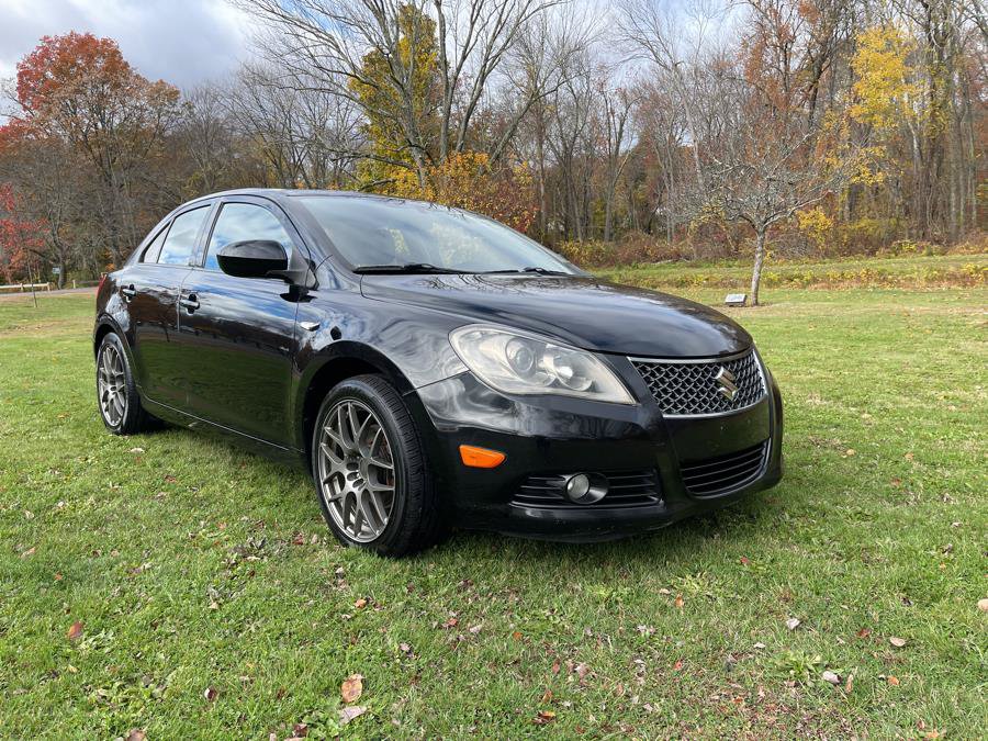 Used 2010 Suzuki Kizashi GTS FWD image 4