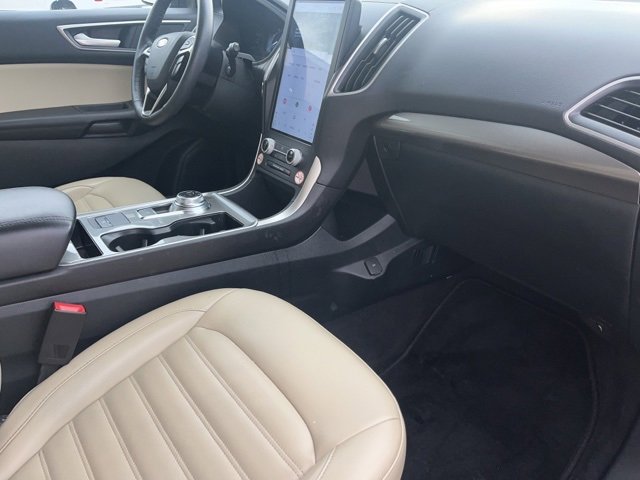 Used 2024 Ford Edge SEL image 12
