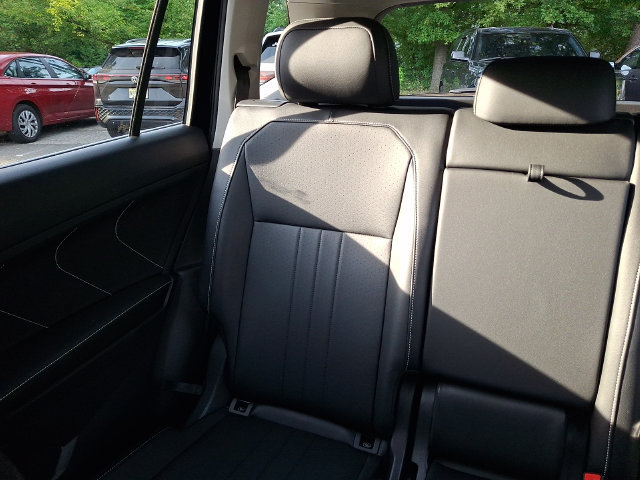 Certified 2023 Volkswagen Tiguan SE FWD image 18