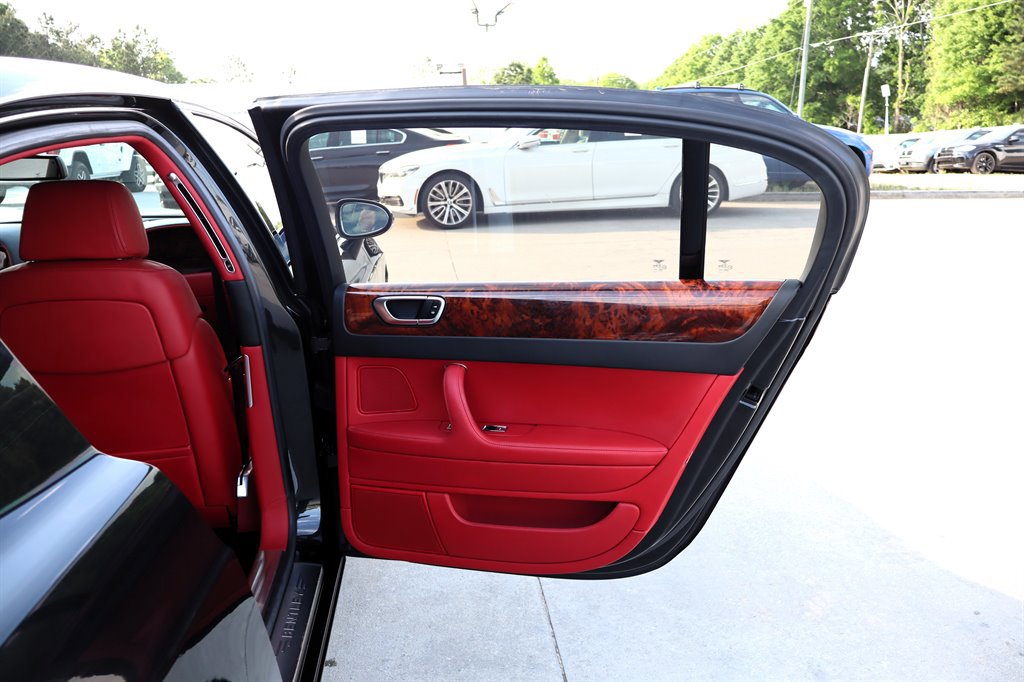 Used 2006 Bentley Flying Spur Flying Spur AWD/4WD image 38