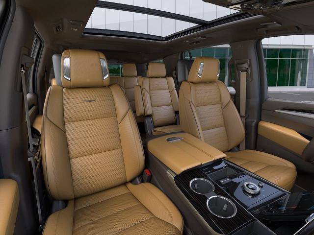 New 2026 Cadillac Escalade Luxury w/ LPO, Radiant Package AWD/4WD image 16