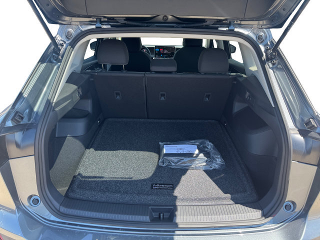 New 2026 Volkswagen Tiguan S FWD image 13