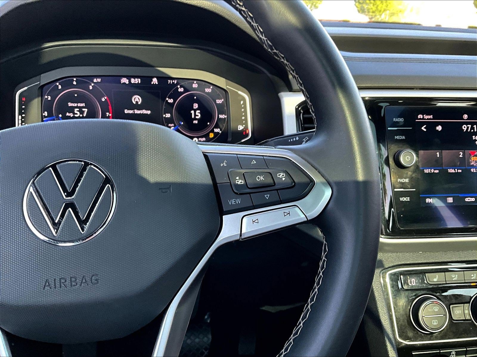 Used 2022 Volkswagen Atlas Cross Sport SE w/ Panoramic Sunroof Package AWD/4WD image 12