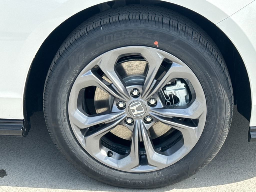 New 2026 Honda Accord EX-L image 10