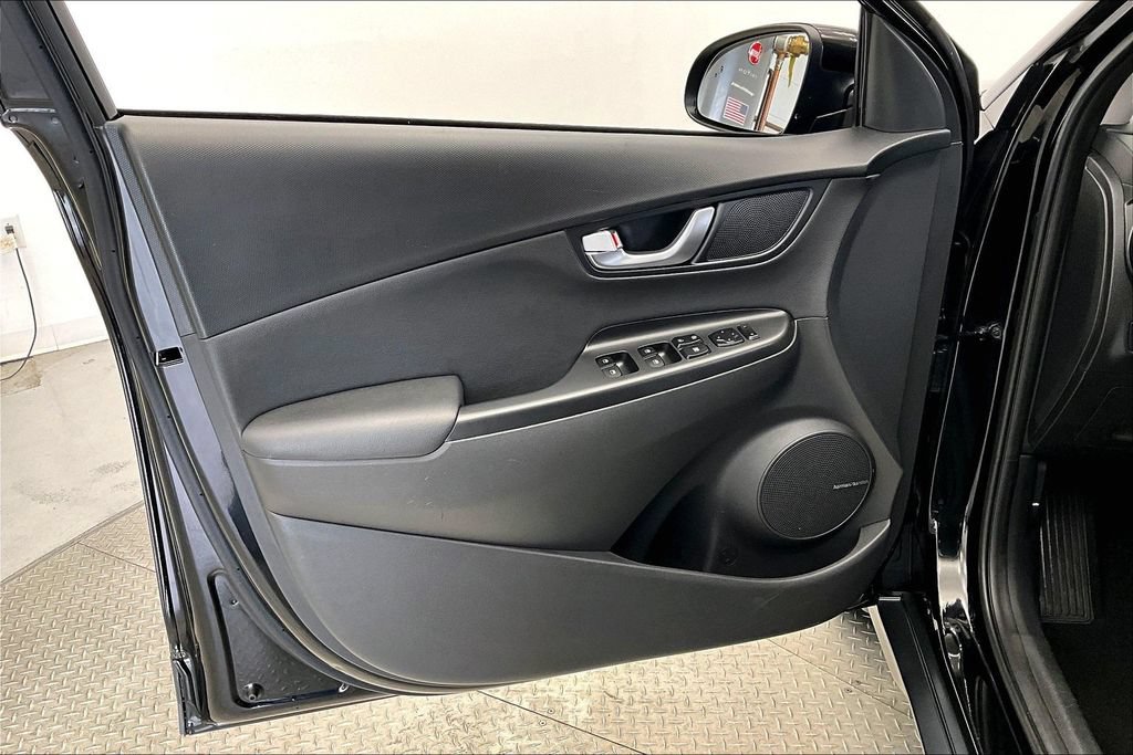 Certified 2022 Hyundai Kona Limited AWD/4WD image 18