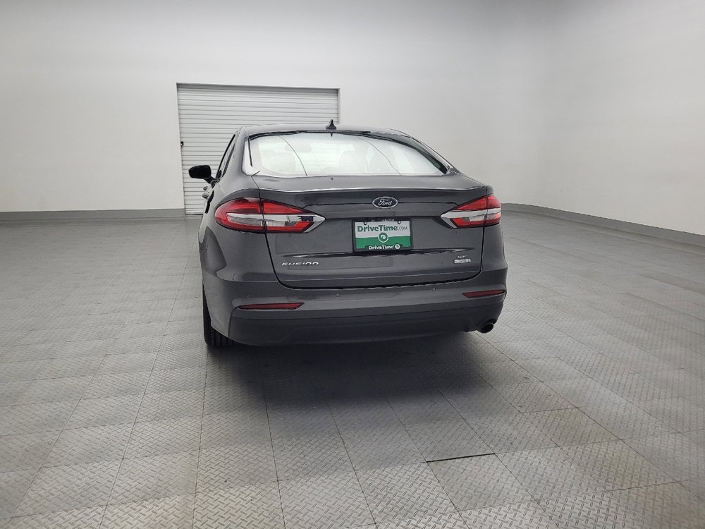 Used 2020 Ford Fusion SE image 6