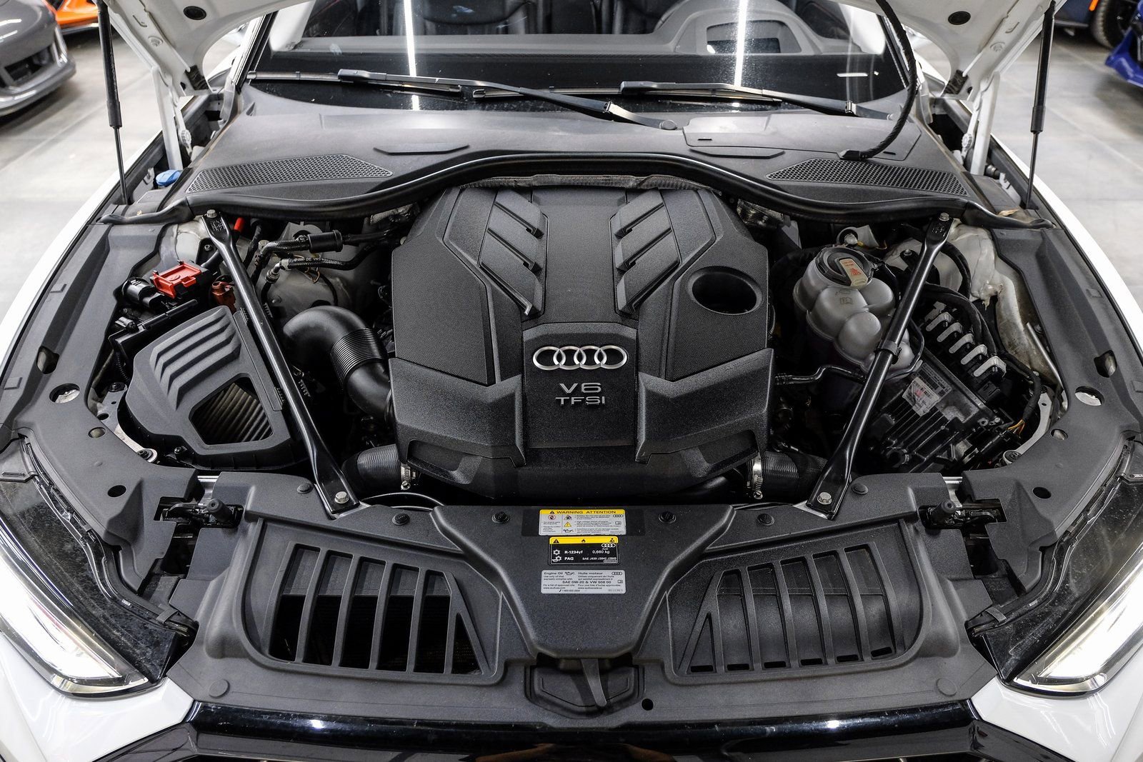 Used 2022 Audi A8 L 3.0T w/ Luxury Package image 62