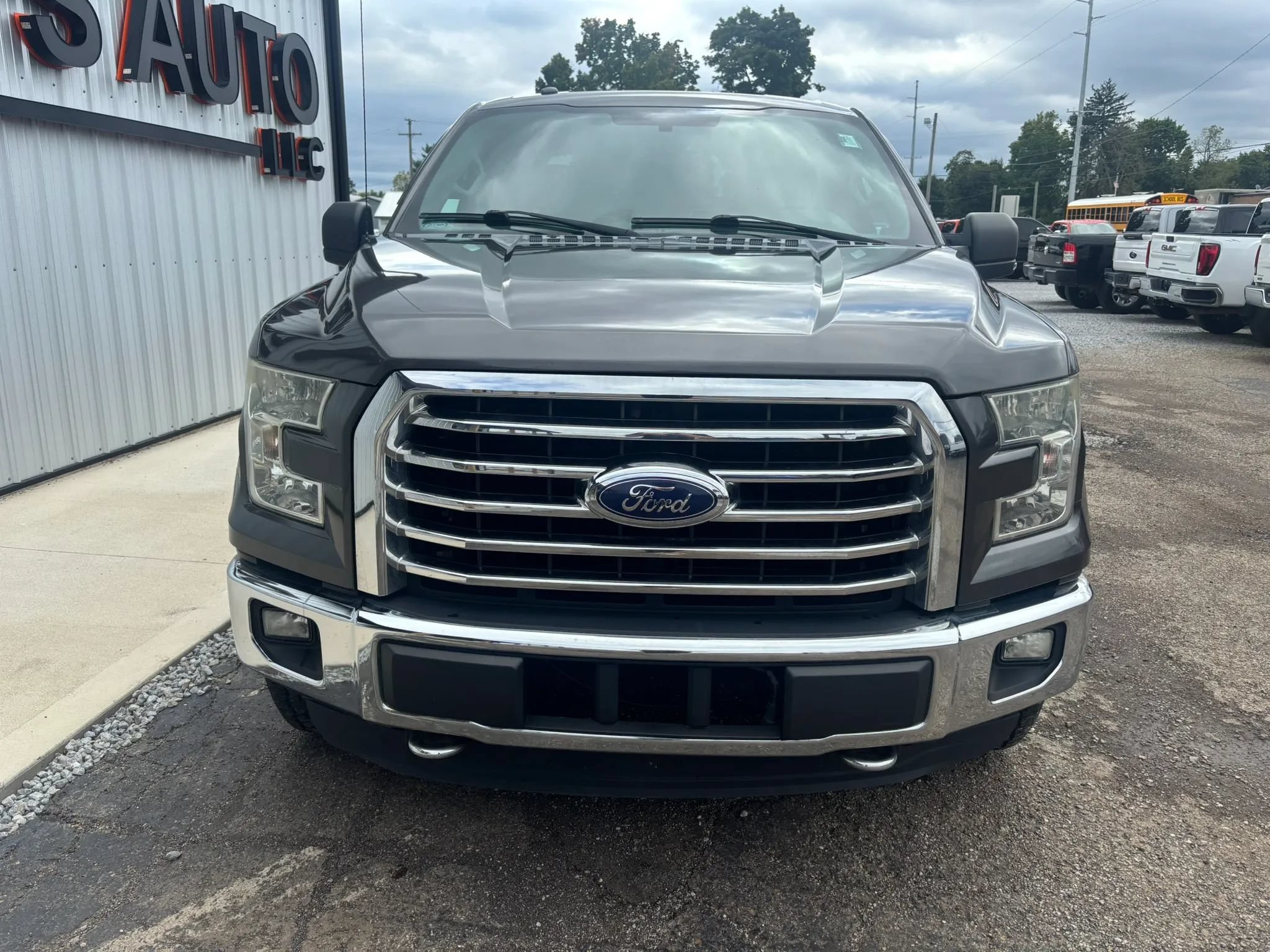 Used 2016 Ford F150 XLT w/ Equipment Group 301A Mid AWD/4WD image 12