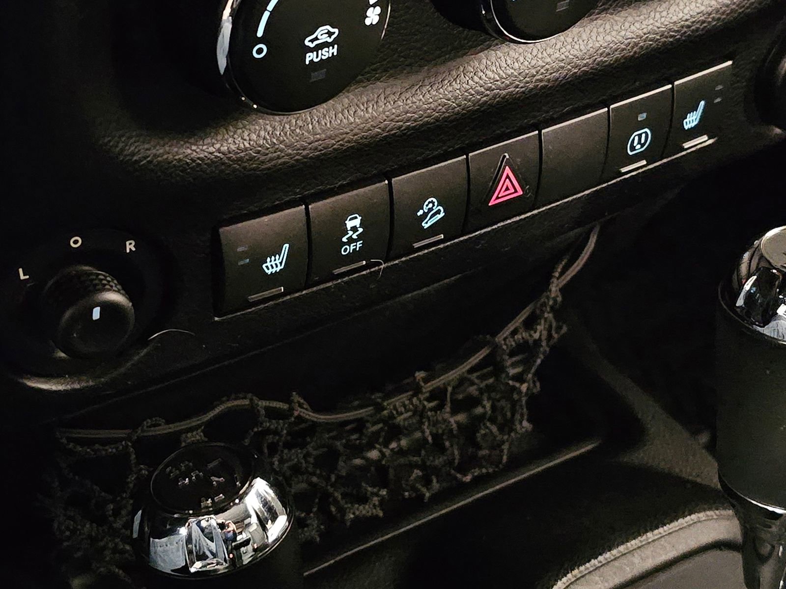 Used 2015 Jeep Wrangler Unlimited Sport image 24