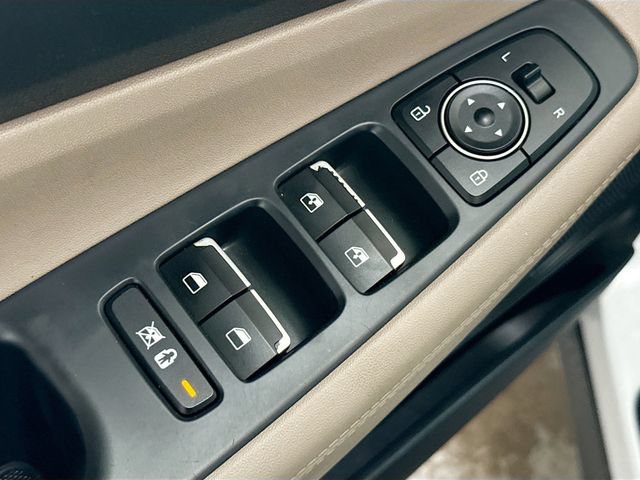 Used 2020 Hyundai Santa Fe SEL AWD/4WD image 15