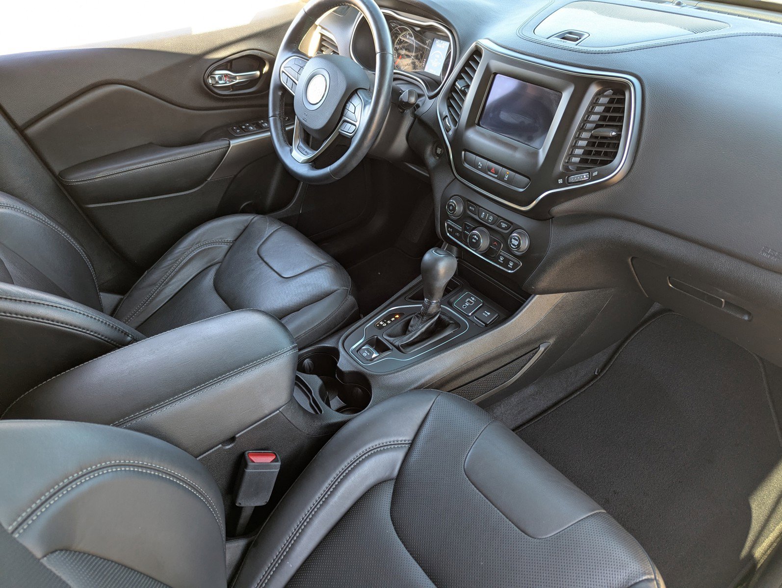 Used 2021 Jeep Cherokee Latitude Lux image 14