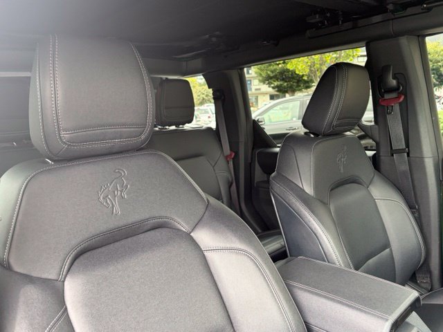 Used 2025 Ford Bronco Badlands AWD/4WD image 29