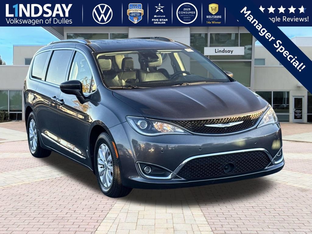 Used 2018 Chrysler Pacifica Touring-L Plus w/ Advanced Safetytec Group