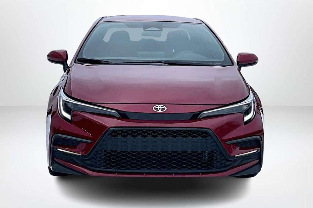 Used 2025 Toyota Corolla SE image 2