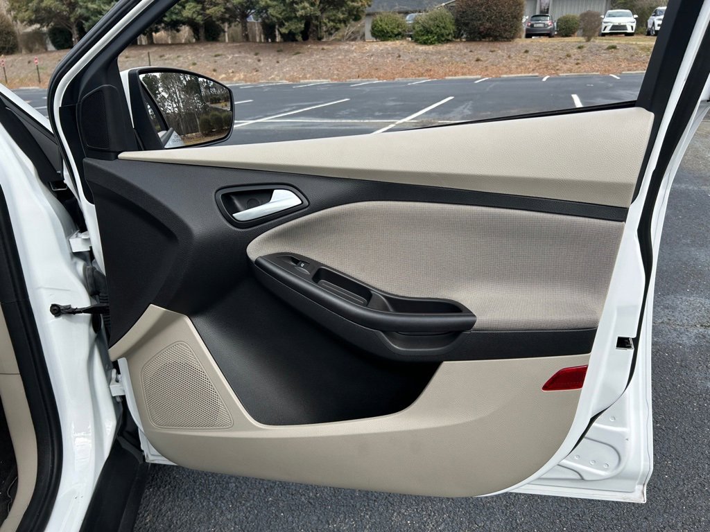 Used 2013 Ford Focus SE image 47