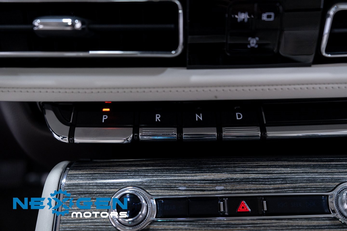 Used 2022 Lincoln Aviator Black Label w/ Dynamic Handling Package image 13