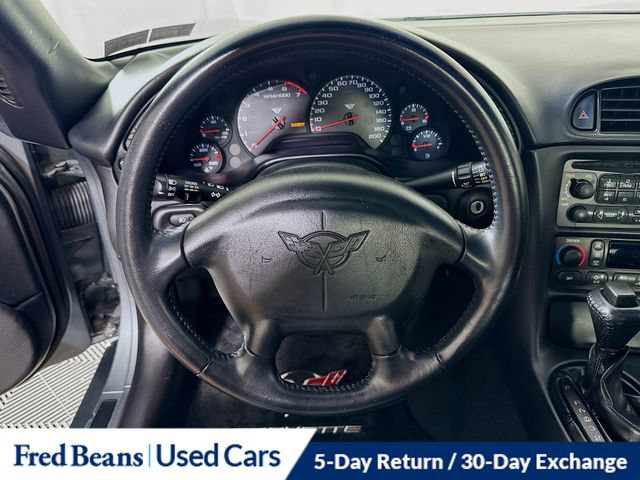 Used 2004 Chevrolet Corvette Coupe w/ Roof Package RWD image 17
