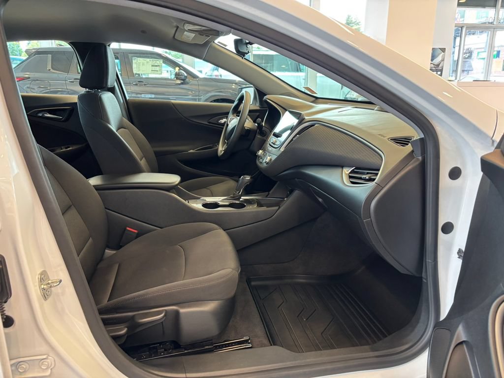 Used 2020 Chevrolet Malibu LS w/ Driver Confidence Package II FWD image 22