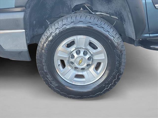 Used 2006 Chevrolet Silverado 2500 LT w/ Heavy-Duty Power Package RWD image 21