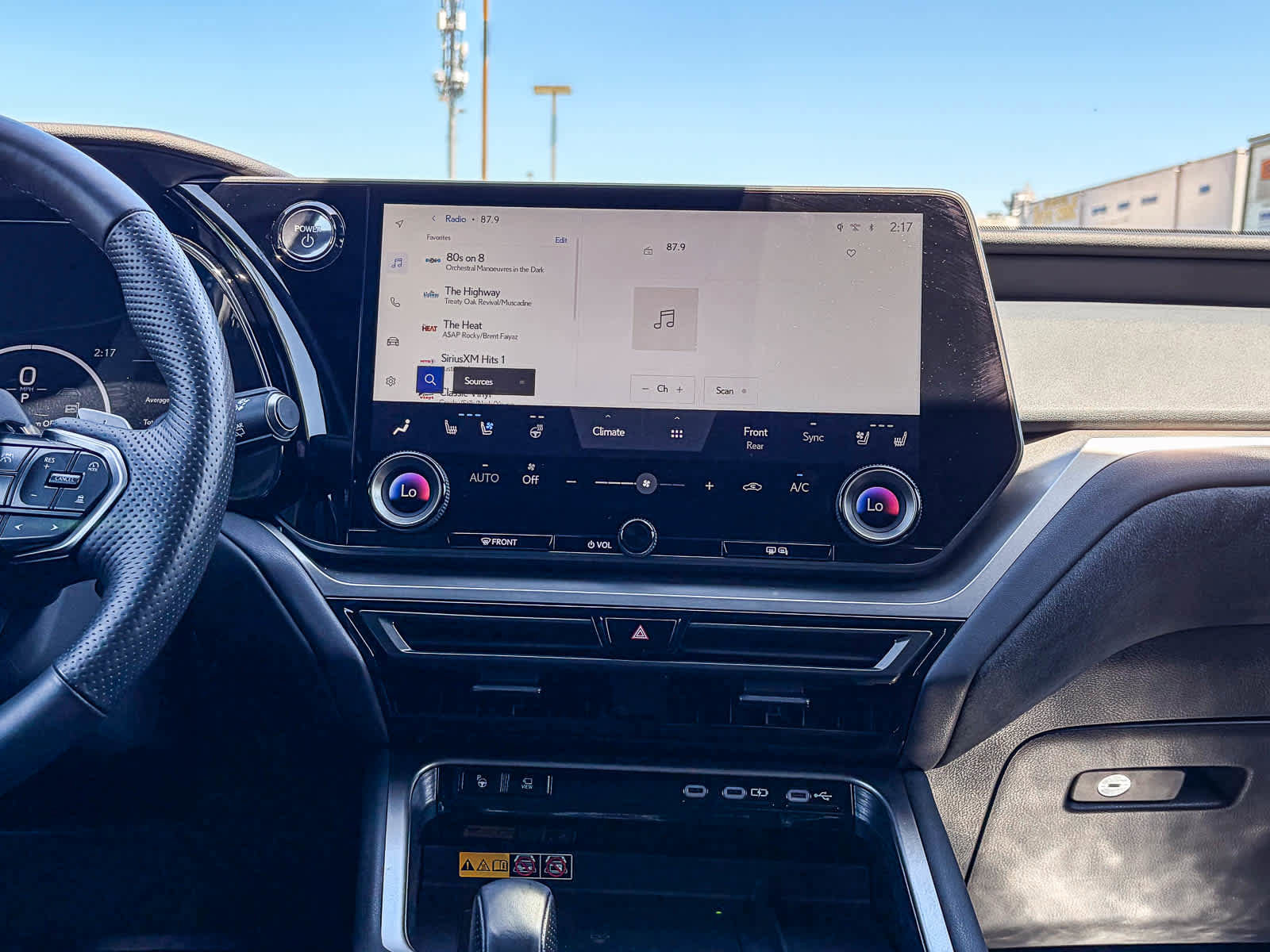 Used 2025 Lexus TX 500h AWD w/ Technology Package image 12