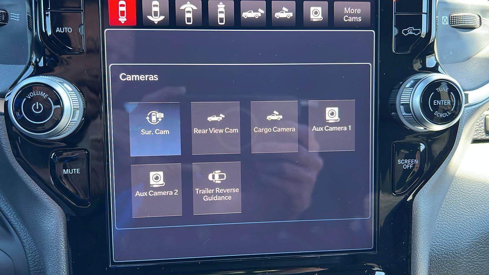 Used 2025 RAM 2500 Big Horn AWD/4WD image 32