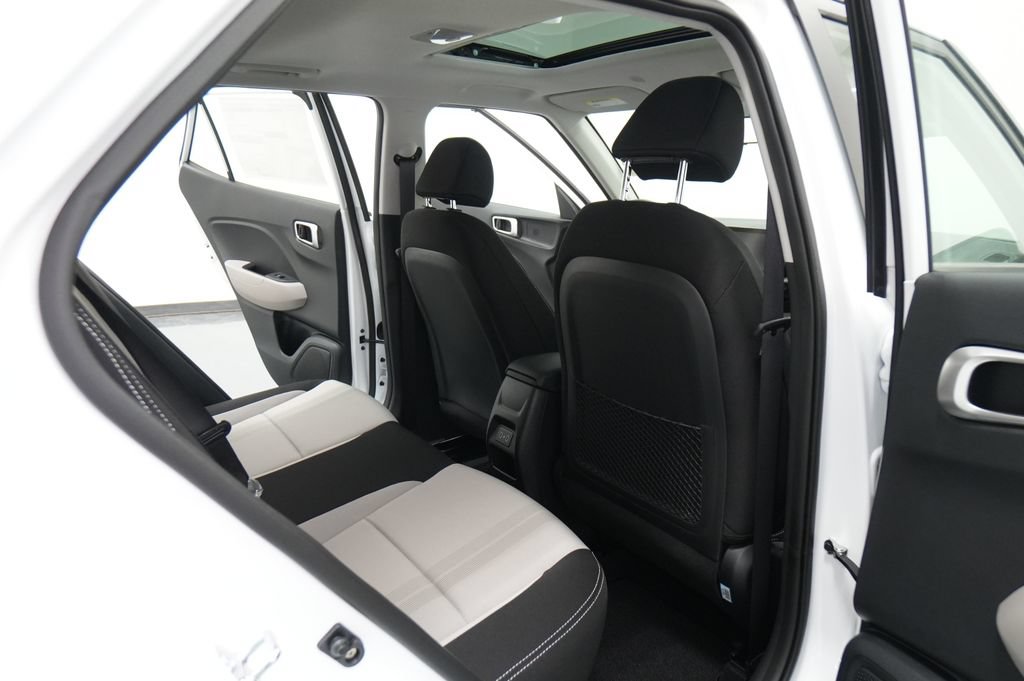 New 2026 Hyundai Venue SEL FWD image 25