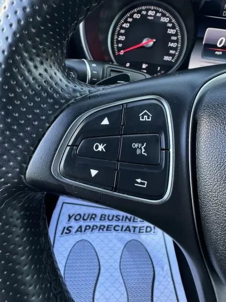Used 2017 Mercedes-Benz GLC 300 image 27