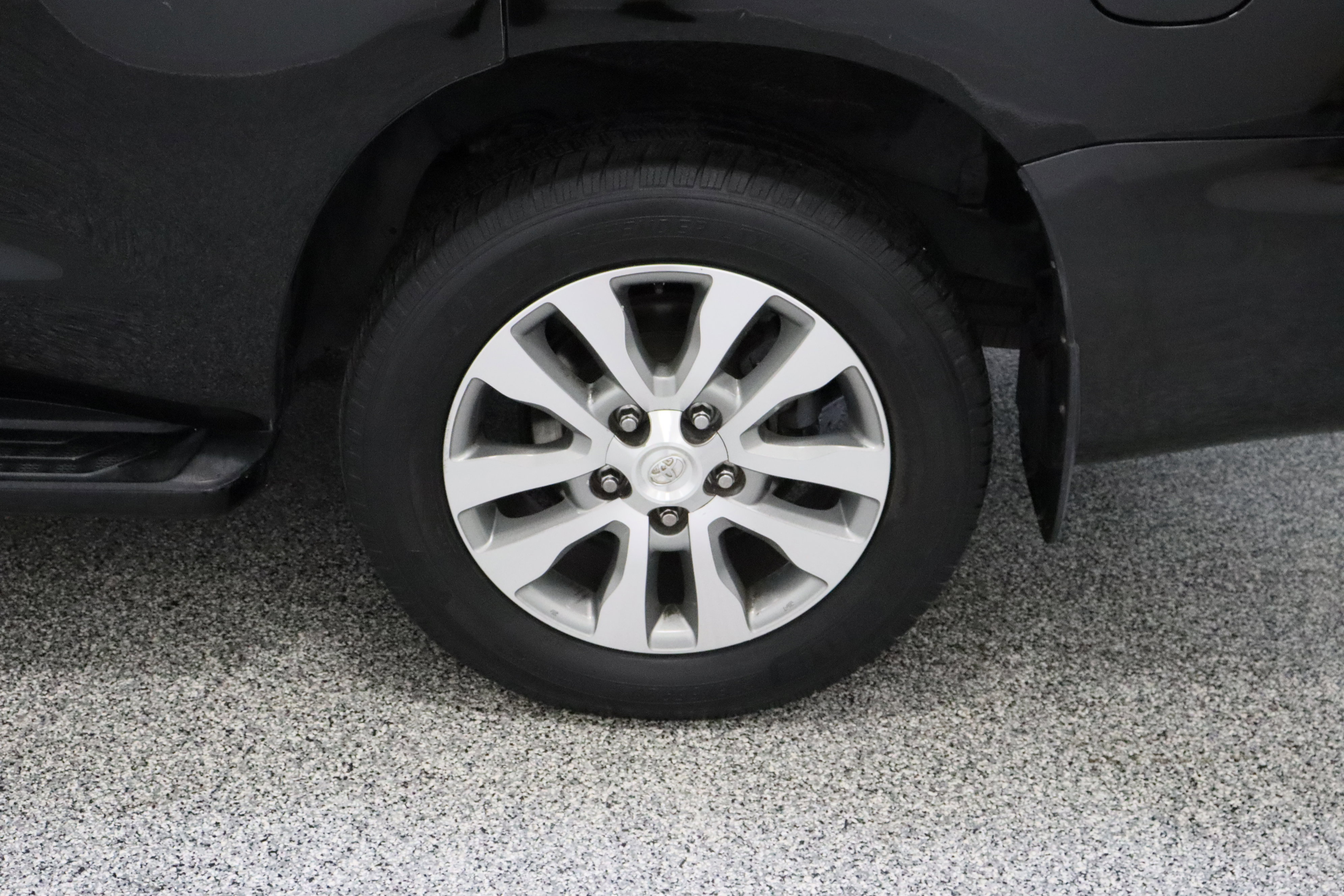 Used 2014 Toyota Sequoia Limited RWD image 10