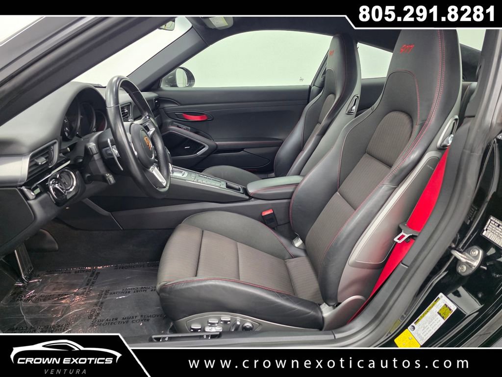 Used 2018 Porsche 911 Carrera T w/ Carrera T Interior Package RWD image 23