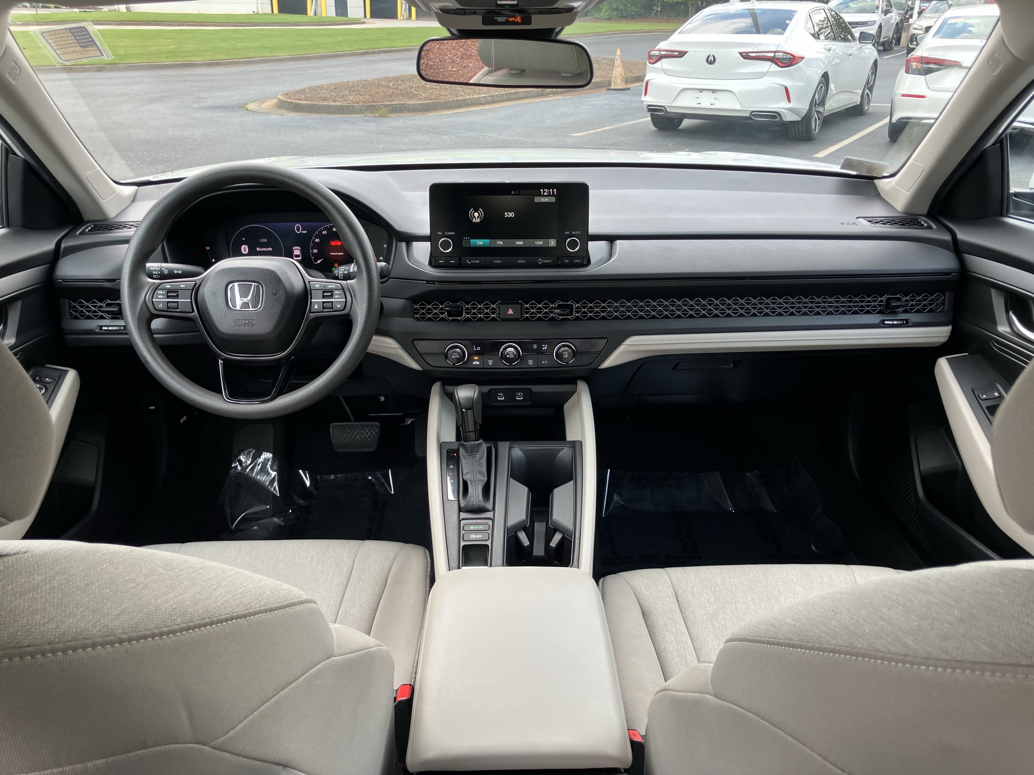 Certified 2025 Honda Accord LX image 31