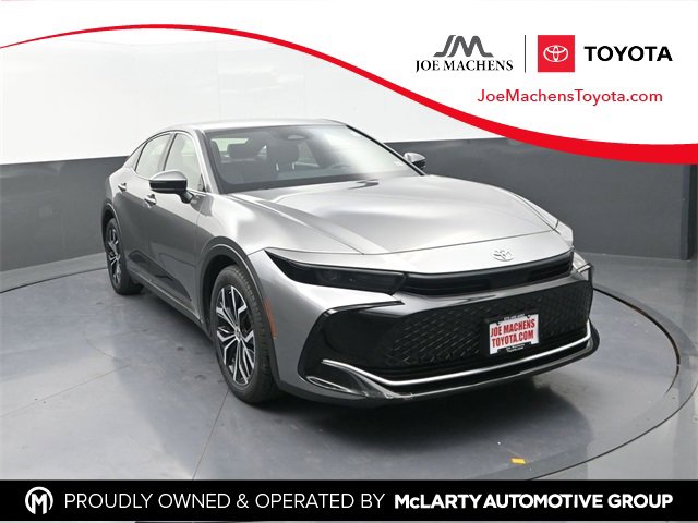 Used 2023 Toyota Crown XLE