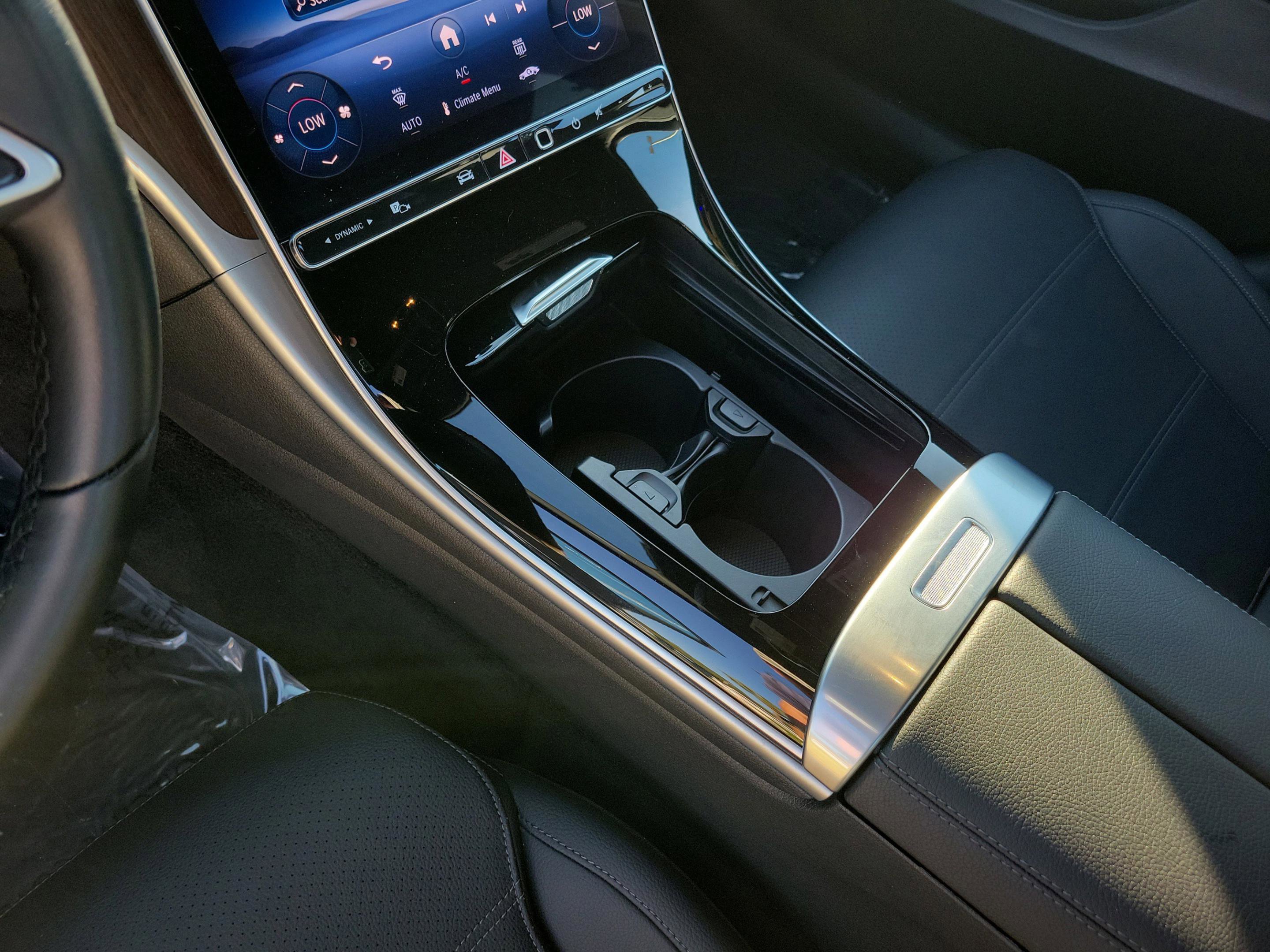 Certified 2025 Mercedes-Benz C 300 Sedan image 11