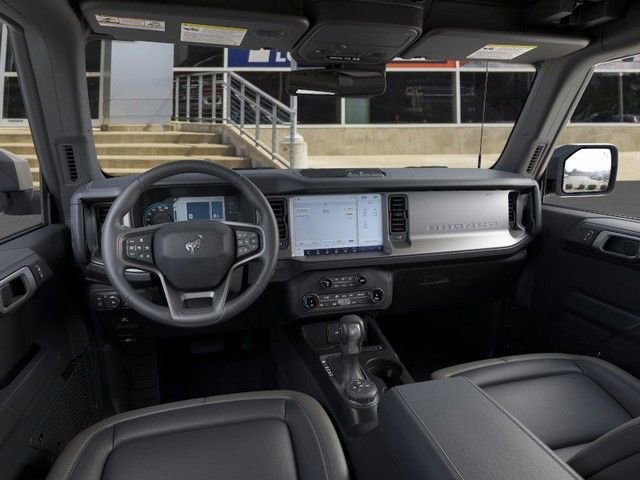 New 2025 Ford Bronco Outer Banks image 9