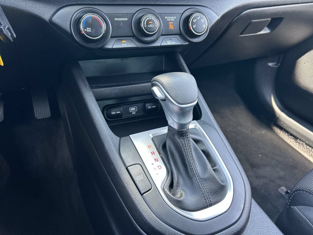 Used 2023 Kia Forte LXS w/ LXS Technology Package FWD image 15