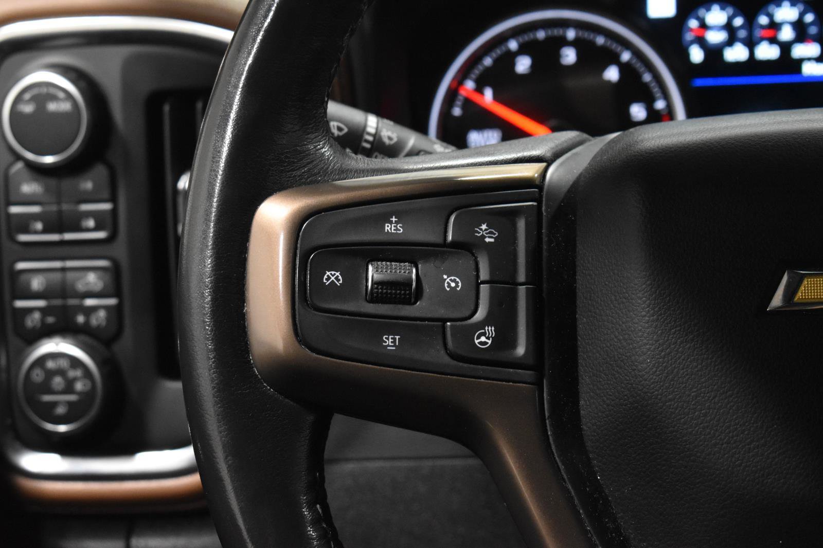 Used 2020 Chevrolet Silverado 1500 High Country image 9