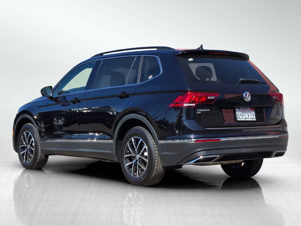 Used 2021 Volkswagen Tiguan SE w/ Panoramic Sunroof Package FWD image 7