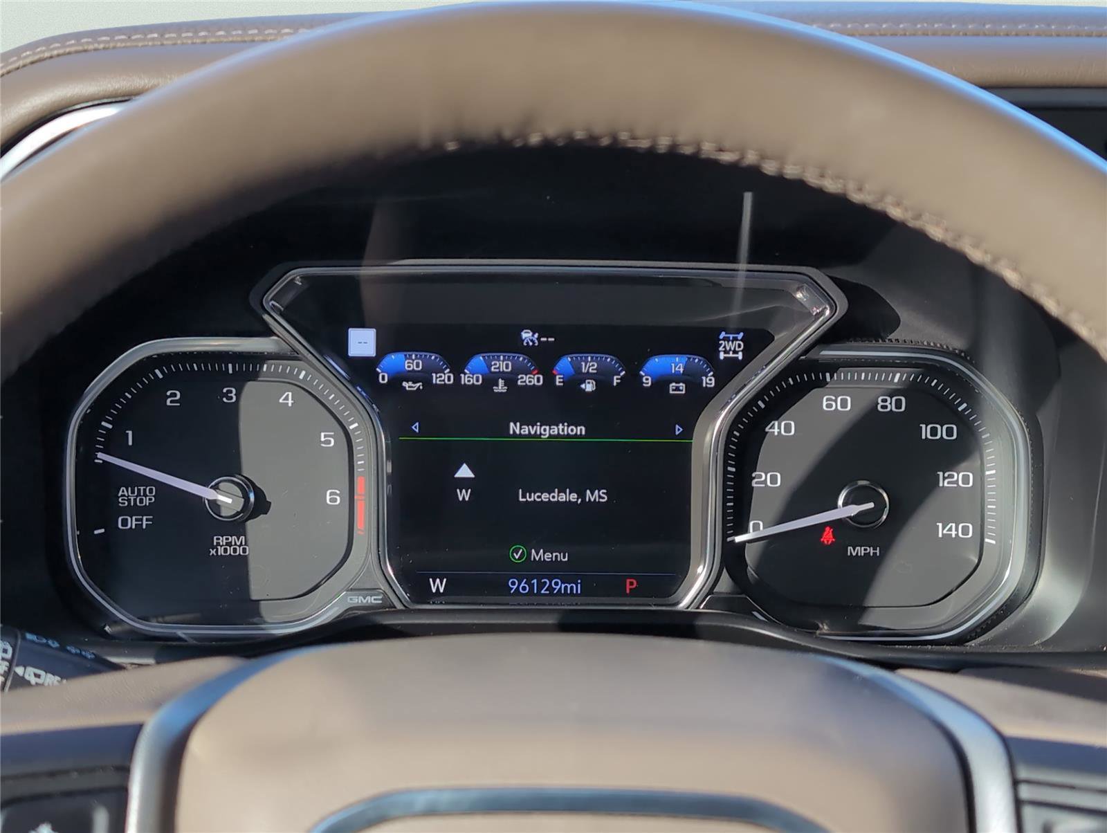 Used 2021 GMC Yukon Denali w/ Denali Premium Package image 22