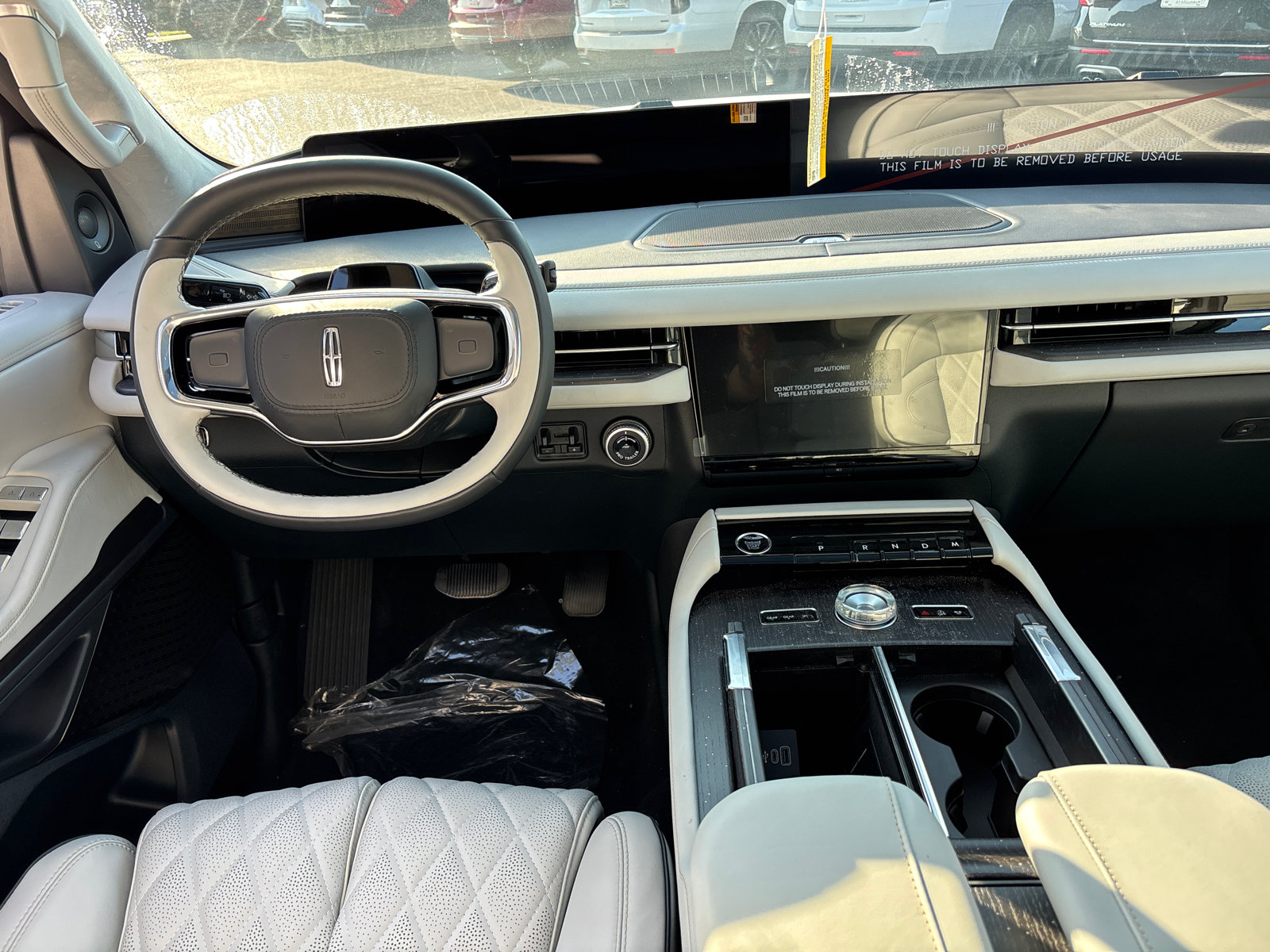 New 2027 Lincoln Navigator L Black Label w/ Black Label Special Edition AWD/4WD image 28