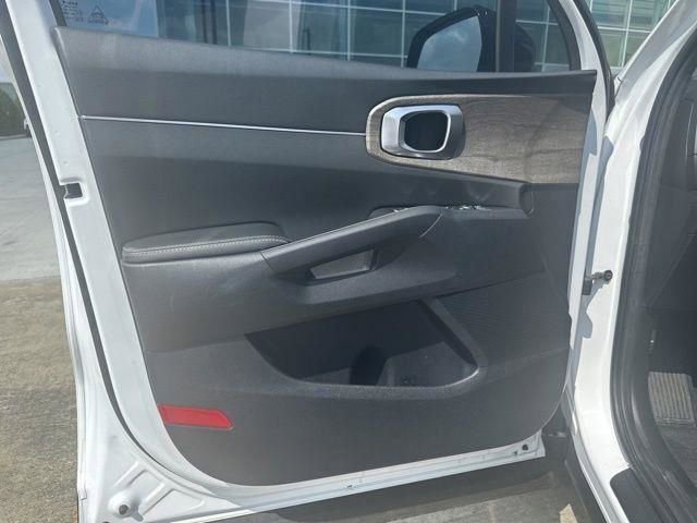 Used 2022 Kia Sorento EX image 29