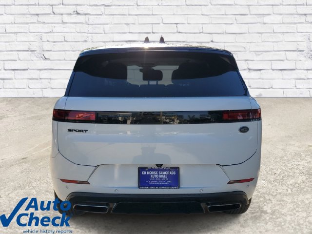 Used 2023 Land Rover Range Rover Sport SE AWD/4WD image 3