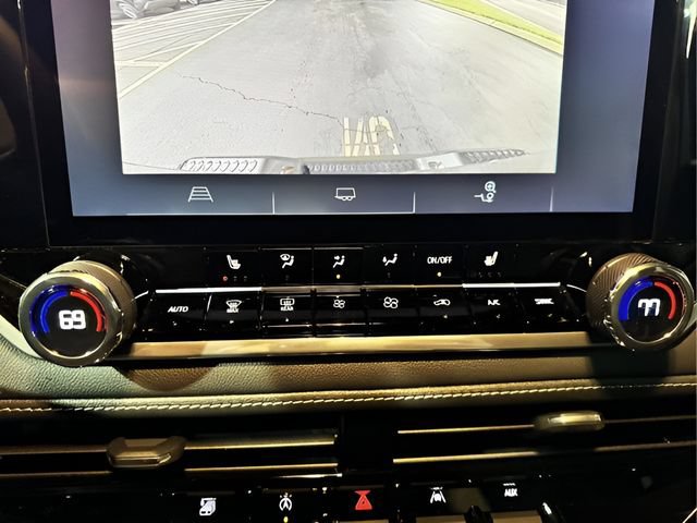 Used 2024 Chevrolet Colorado LT w/ LT Convenience Package II AWD/4WD image 29