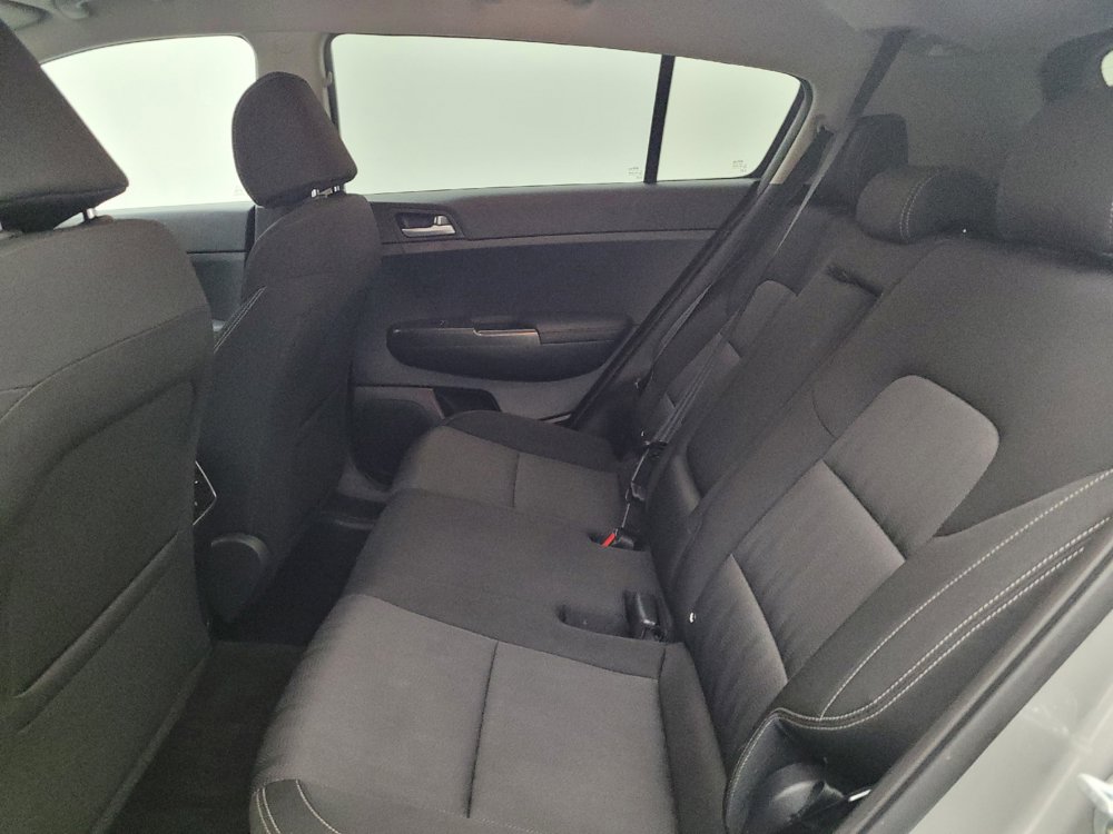 Used 2020 Kia Sportage LX FWD image 18