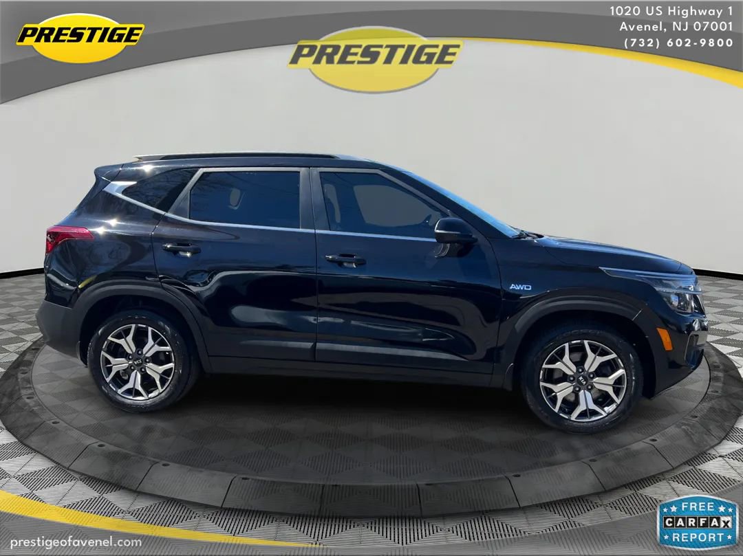 Used 2021 Kia Seltos EX image 4