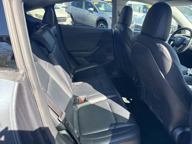 Used 2022 Tesla Model Y Long Range AWD/4WD image 20